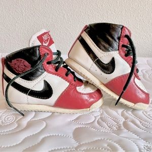 Vintage 1985 Nike Air Jordan 1 High Original Chicago White Red
